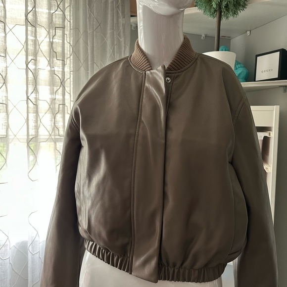 Abercrombie & Fitch Women's Taupe Bomber Jacket - Picture 3 of 8